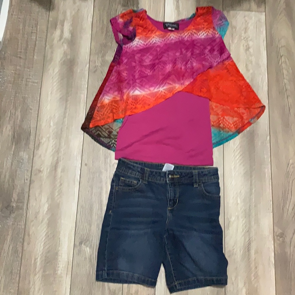 Girls Blue Jean shorts/Colorful top